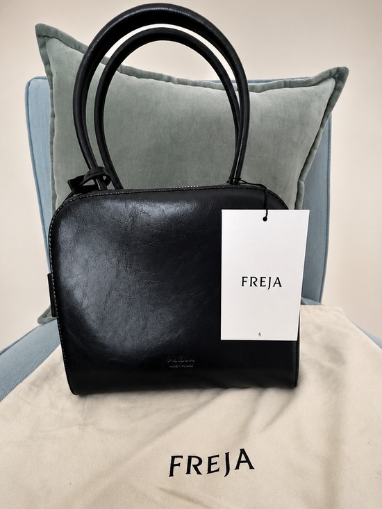 Freja New York Handbags - NWT Freja NYC Miro Black Vegan Leather Top Handle Bag